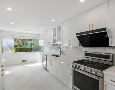 372 Heathcote Road - Photo Thumbnail 3