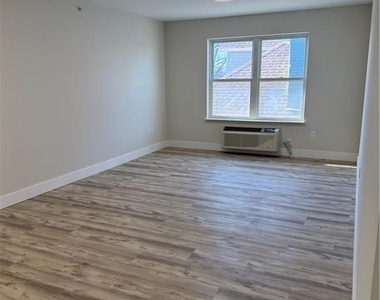 251 Livingston Avenue - Photo Thumbnail 7