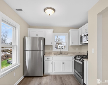 119 Vogel Place - Photo Thumbnail 9