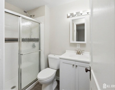 119 Vogel Place - Photo Thumbnail 27