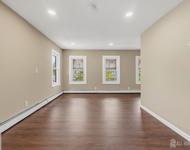 1648 Essex Street - Photo Thumbnail 12