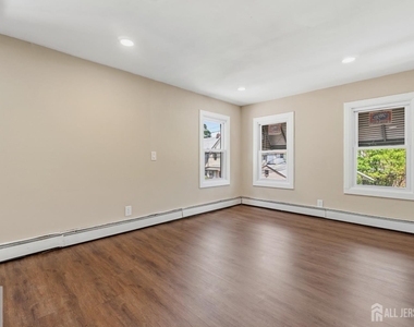 1648 Essex Street - Photo Thumbnail 13
