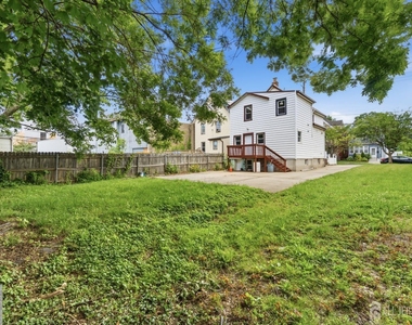 1648 Essex Street - Photo Thumbnail 25