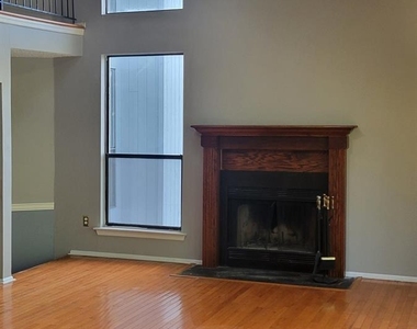 44 Peachtree Court - Photo Thumbnail 6