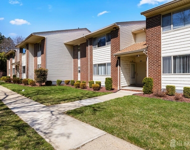 1807 Muriel Court - Photo Thumbnail 14