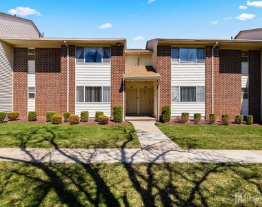 1807 Muriel Court - Photo Thumbnail 15