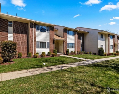 1807 Muriel Court - Photo Thumbnail 16