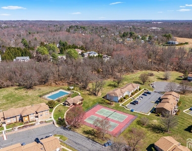 1807 Muriel Court - Photo Thumbnail 10