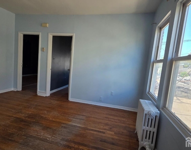 62 Georges Road - Photo Thumbnail 5