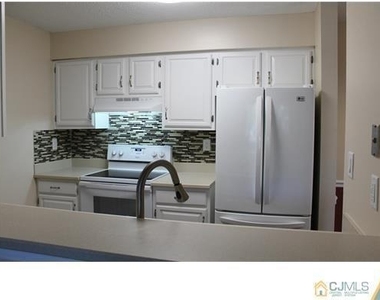 1201 Aspen Drive - Photo Thumbnail 5