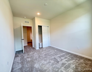 614 Sadie Circle - Photo Thumbnail 19