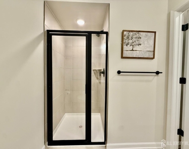 614 Sadie Circle - Photo Thumbnail 10