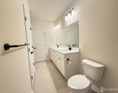 614 Sadie Circle - Photo Thumbnail 15