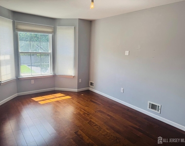 171 Nebula Road - Photo Thumbnail 12