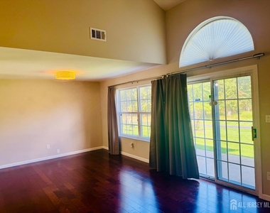 171 Nebula Road - Photo Thumbnail 8
