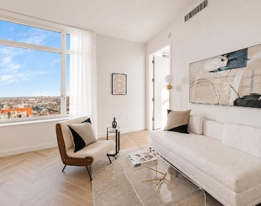 29-18 41st Avenue - Photo Thumbnail 2