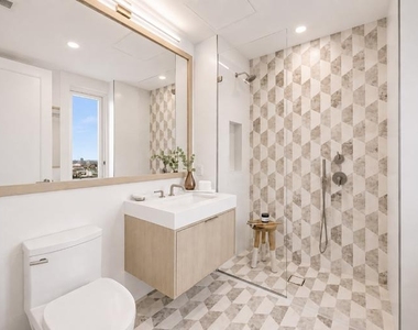 29-18 41st Avenue - Photo Thumbnail 5