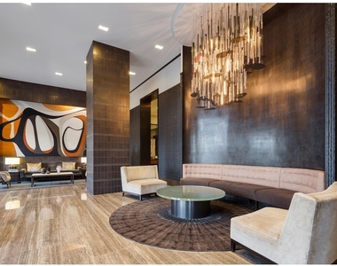 50 Riverside Boulevard - Photo Thumbnail 6