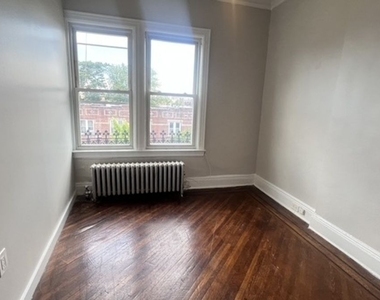 1129 Rogers Avenue - Photo Thumbnail 7