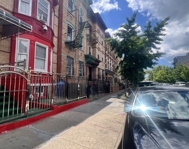 1129 Rogers Avenue - Photo Thumbnail 14