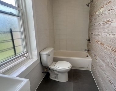 1129 Rogers Avenue - Photo Thumbnail 6