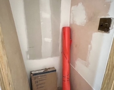 586 E 54th Street - Photo Thumbnail 9