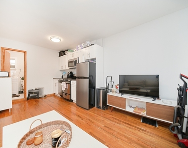 456 9th Avenue - Photo Thumbnail 2