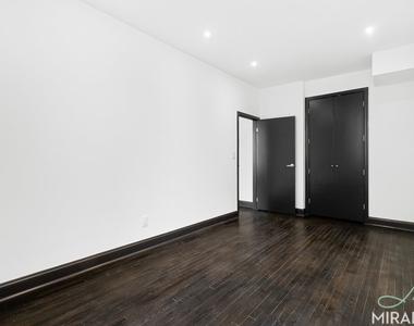 270 Park Avenue S - Photo Thumbnail 5