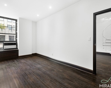 270 Park Avenue S - Photo Thumbnail 9
