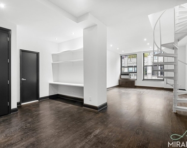270 Park Avenue S - Photo Thumbnail 1