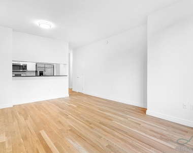 60 W 23rd Street - Photo Thumbnail 1