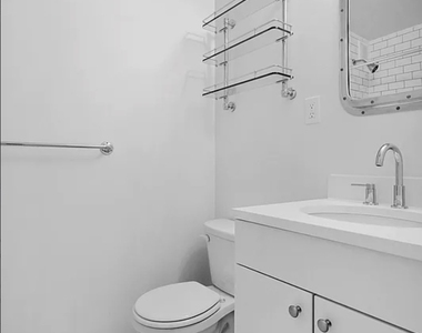 132 E 45th Street - Photo Thumbnail 7