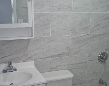 229 E 29th Street - Photo Thumbnail 10