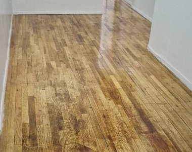 229 E 29th Street - Photo Thumbnail 18