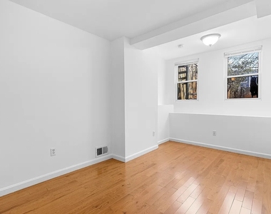315 22nd Street - Photo Thumbnail 2