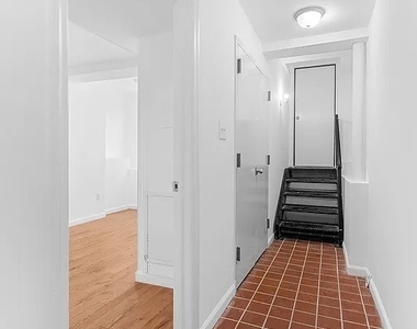 315 22nd Street - Photo Thumbnail 5