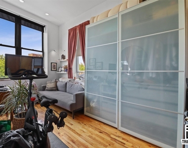 395 Smith Street - Photo Thumbnail 6
