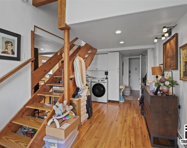 395 Smith Street - Photo Thumbnail 4