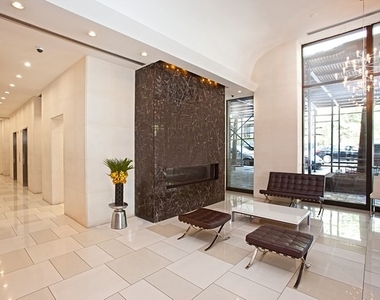 52 E End Avenue - Photo Thumbnail 7