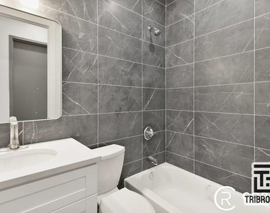 704 Mac Donough Street - Photo Thumbnail 5