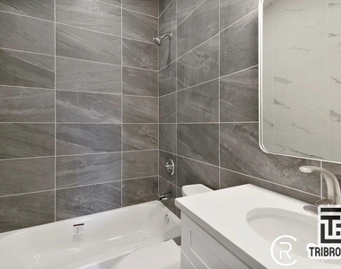 704 Mac Donough Street - Photo Thumbnail 4