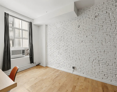 422 W Broadway - Photo Thumbnail 6