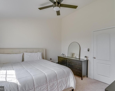 48 Orchard Green - Photo Thumbnail 15