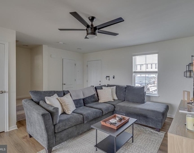 48 Orchard Green - Photo Thumbnail 11