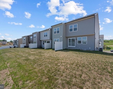 501 Fontana Circle - Photo Thumbnail 30