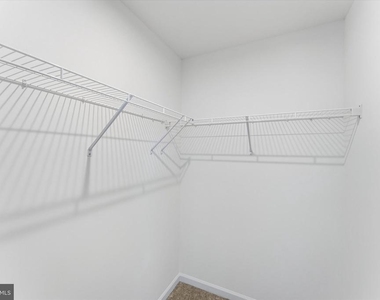 501 Fontana Circle - Photo Thumbnail 18