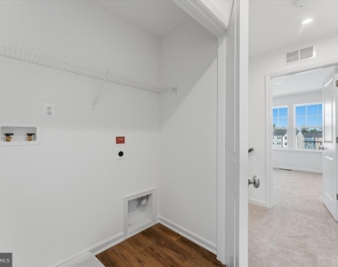 505 Fontana Circle - Photo Thumbnail 14