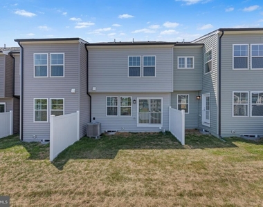 505 Fontana Circle - Photo Thumbnail 30