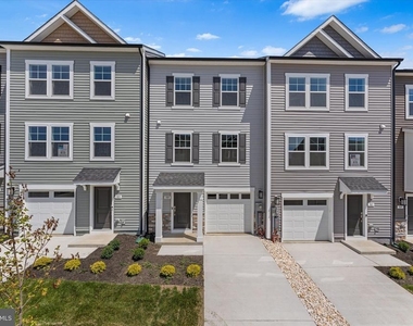 505 Fontana Circle - Photo Thumbnail 1