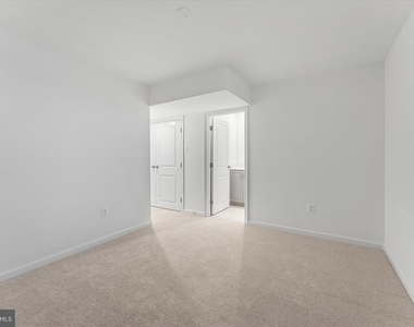 505 Fontana Circle - Photo Thumbnail 28